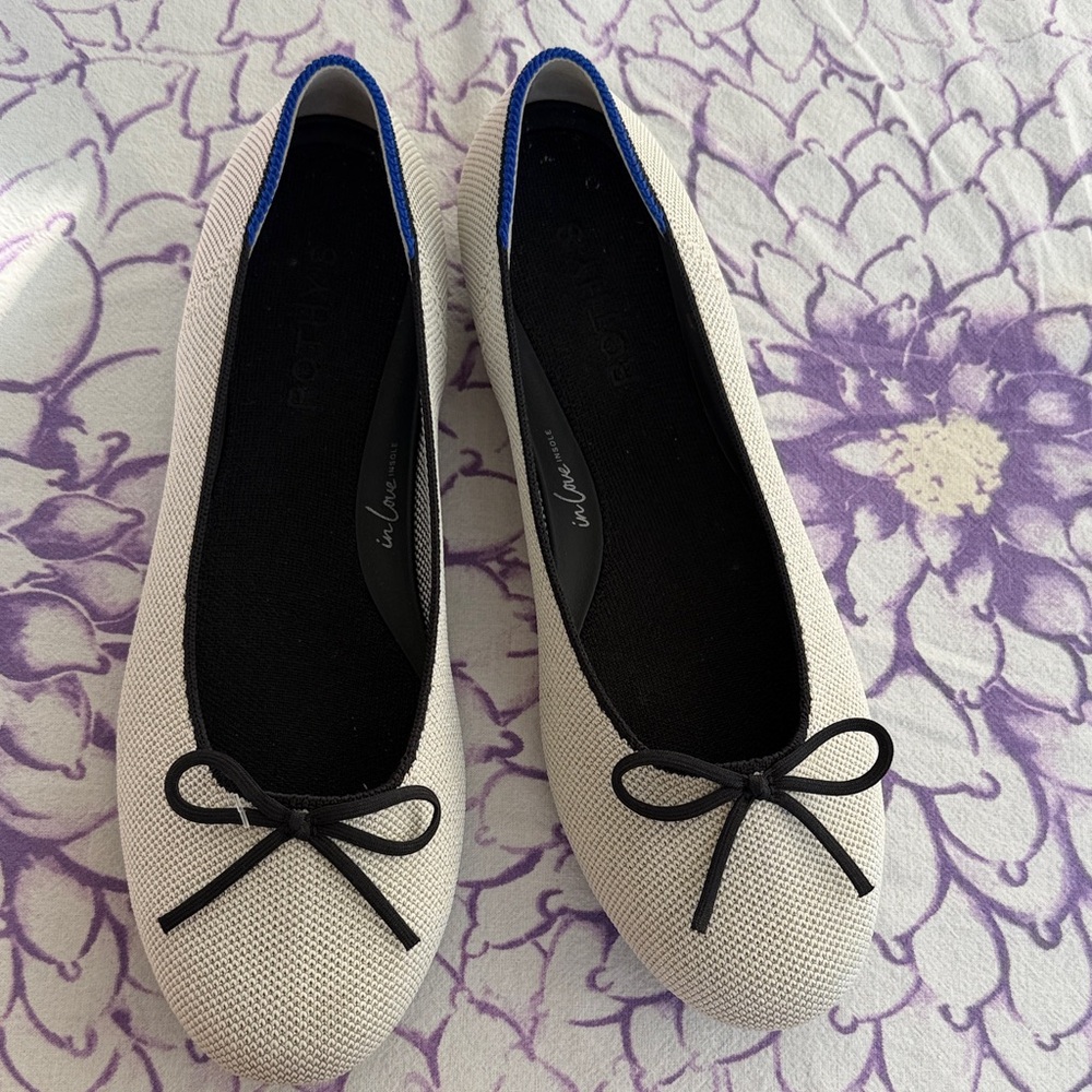 💋💋💋sold 💋💋Rothy’s  size 8 1/2 excellent sparkly ballerina flats great condition